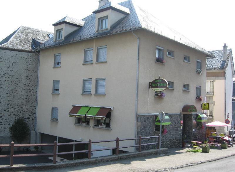 Auv'Hotel Mauriac  Ngoại thất bức ảnh