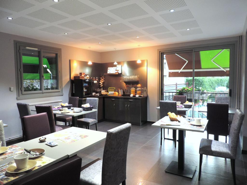 Auv'Hotel Mauriac  Ngoại thất bức ảnh
